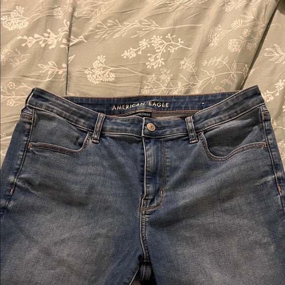 American Eagle Outfitters Women's Classic Denim Straight Leg Jeans - Picture 3 of 6